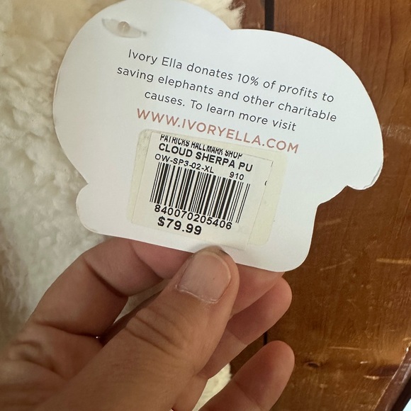 Ivory Ella Women's Plush White Teddy Jacket - Picture 5 of 5